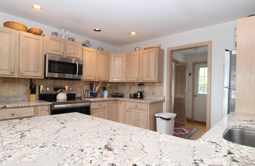 Eastham House | Private Beachfront Home on Cape Cod Bay (1047)