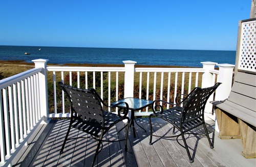 Eastham House | Private Beachfront Home on Cape Cod Bay (1047)