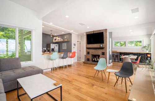 Port Sheldon House | Private Beachfront Lake Michigan Getaway