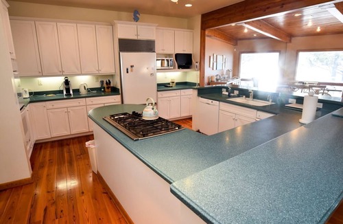 Bay Ridge House | Private Beachfront-Secluded Shoreline+Bay Views from almost every room