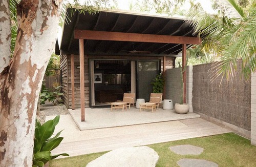 Suffolk Park Apartment | Private Beachside Luxe - Loft Studio Byron Bay with King Bed