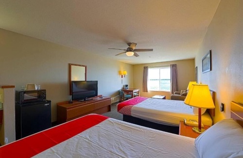 Lincoln City Hotel | Private Beachside 2 Rooms w/Ocean Views & Close Dining Options