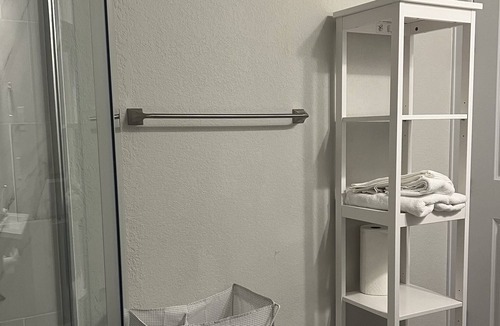 Pflugerville House | Private bedroom with private bathroom