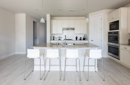 Pflugerville House | Private bedroom with private bathroom