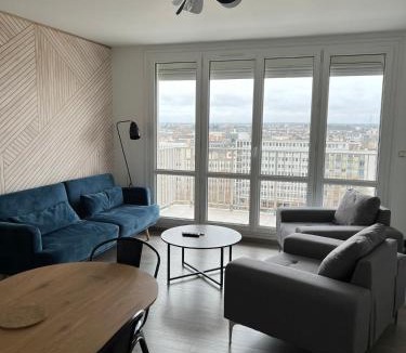 Saint-Vincent Apartment | Private bedroom with private bathroom & toilet in a shared flat