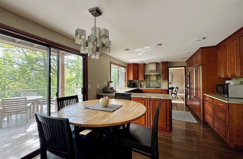 Northwest Bellevue House | Private Bellevue Sanctuary with View