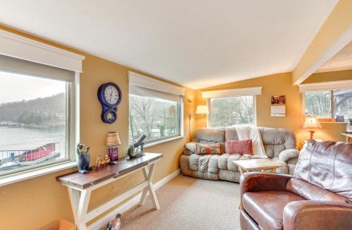 Camdenton House | Private Boat Dock: Lakefront Cabin in Camdenton