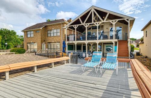 April Sound House | Private Boat Dock & Slip: Luxe Lake Conroe Gem!