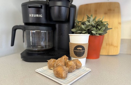 Cordele House | Private Boat Ramp | Large Dock | 2 Ensuite Baths