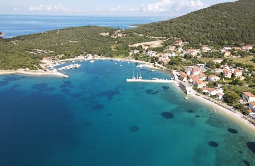 Punat Boat Rental | Private Bootstouren Motoryacht