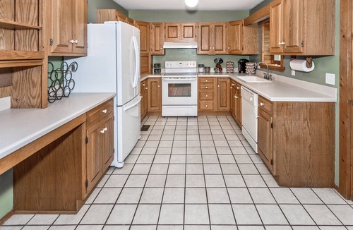 Swansea Cabin | Private cabin 3bed/2bath + 15 min to STL & Scott’s AFB
