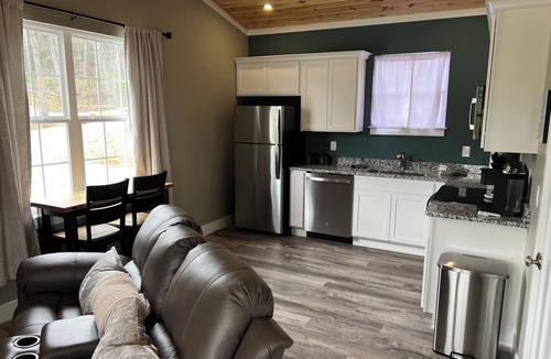 Troy Cabin | Private Cabin on 90 Acres!
