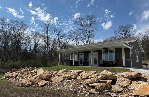 Troy Cabin | Private Cabin on 90 Acres!