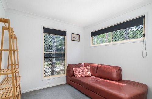 South Maclean Cabin | Private Cabin on Acreage