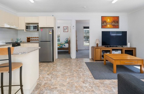 South Maclean Cabin | Private Cabin on Acreage