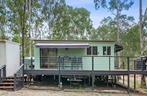 South Maclean Cabin | Private Cabin on Acreage
