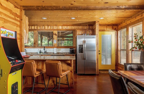 Hochatown Cabin | Private Cabin with Hot Tub, Fire Pit and Large Patio