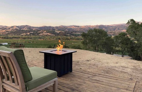 Geyserville Cabin | Private Cabin with Views on 16 Acre Estate