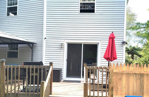 Long Pond House | Private Canoes & Charming Lake House