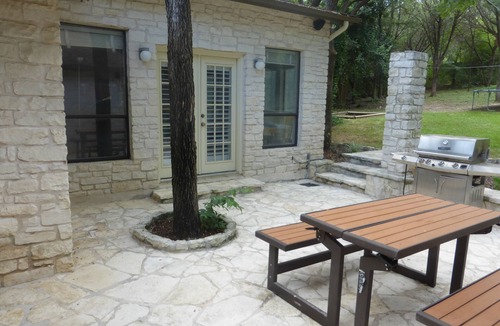 Austin House | Private Casita Close to Down Town -available SXSW 2026