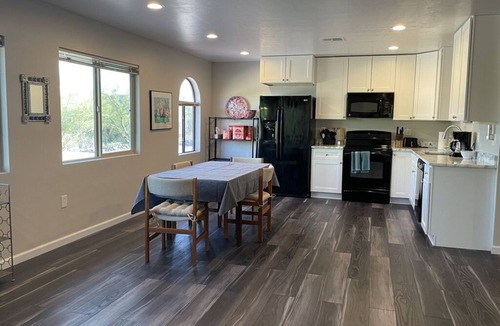 Catalina Village House | Private casita w/views of Pusch Peak, close to shopping, hiking & attractions.