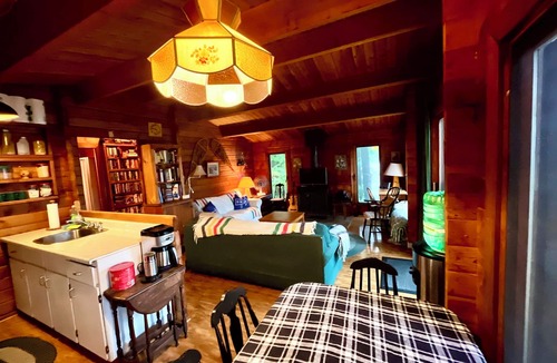 Parham Cottage | Private cedar island cottage. Amazing big lake views.