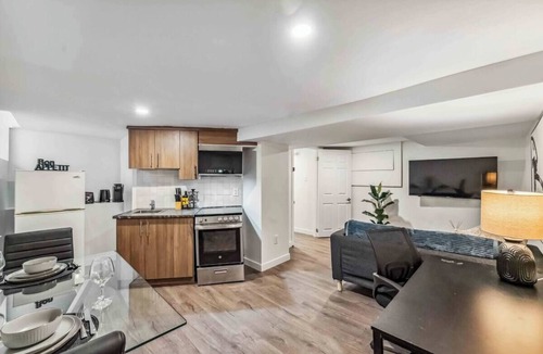 Golden Triangle Apartment | Private Centretown 1BD Suite | 5MINS to Parliament