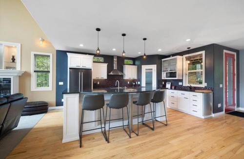 Shoshone County Ski Chalet | Private chalet on golf course 5 min to Silver mntn