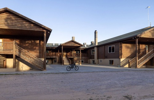 Hot Springs Cabin | Private Chamber in Rustic Cabin - Room 227