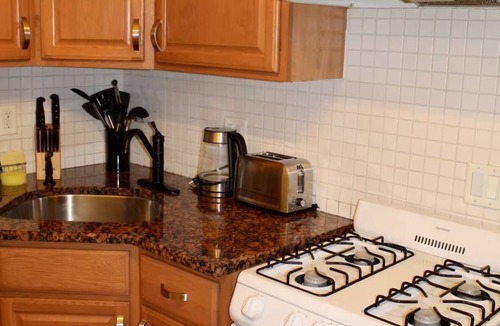 North Bergen Apartment | Private & Charming 1BR Apartment Easy NYC Access
