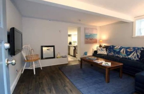 Revere Apartment | Private Charming Apartment Walk to Subway & Beach