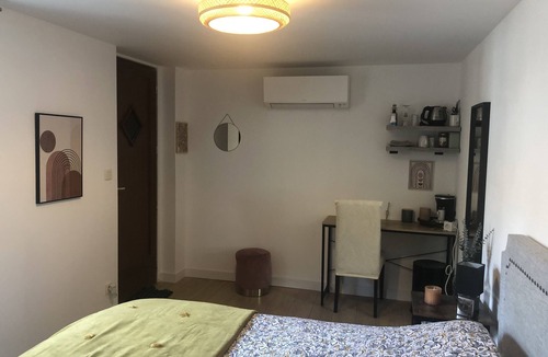 Fontaine Lestang-Bagatelle-Papus-Tabar-Bordelongue Bed & Breakfast | Private chartreuse in Toulouse