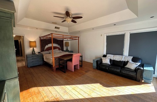Clarksdale Resort | Private Clarksdale Retreat w/Pool, Sauna & Guest Cottage – Sleeps 16