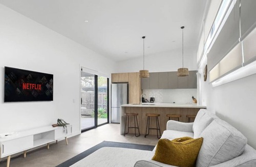 Long Jetty House | Private Coastal Oasis - Long Jetty