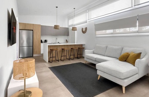 Long Jetty House | Private Coastal Oasis - Long Jetty