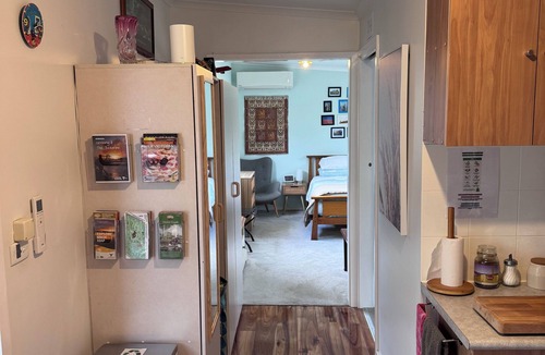 Bayswater House | Private Comfortable bungalow for 2