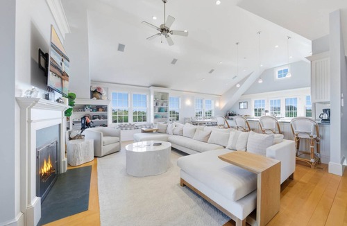 Dionis House | Private Compound w/Two Houses, Pool & Hot Tub!