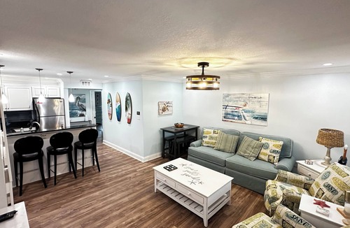 Belle Vista Condo | Private condo just steps to St. Pete Beach. NO Resort fees & free parking