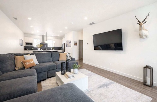 Mountain Green House | Private Condo, Snowbasin, IKON, Workstation, WIFI