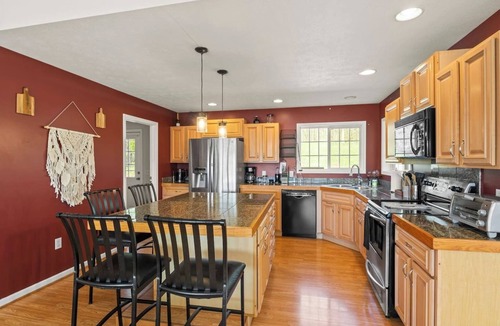 Conesus House | Private Conesus Retreat | Lake Views | Fire Pit