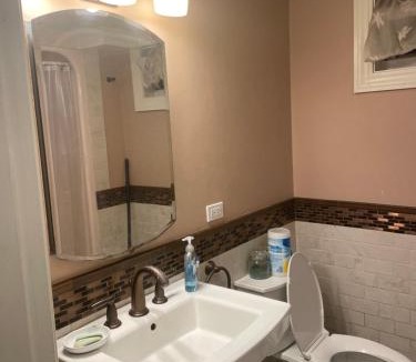 Andover House | Private, Convenient & Cozy Stay Near Boston