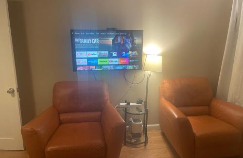 Andover House | Private, Convenient & Cozy Stay Near Boston