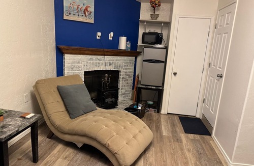 Northeast Heights Apartment | Private & Cosy but spacious Duke City Casita!
