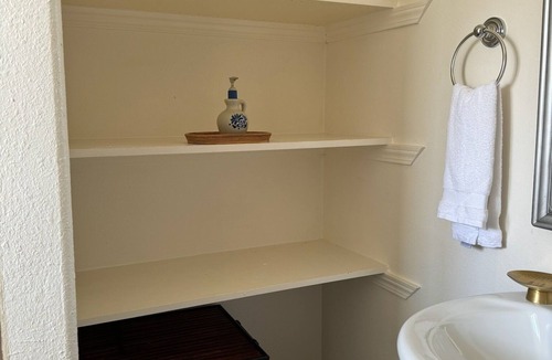 Northeast Heights Apartment | Private & Cosy but spacious Duke City Casita!