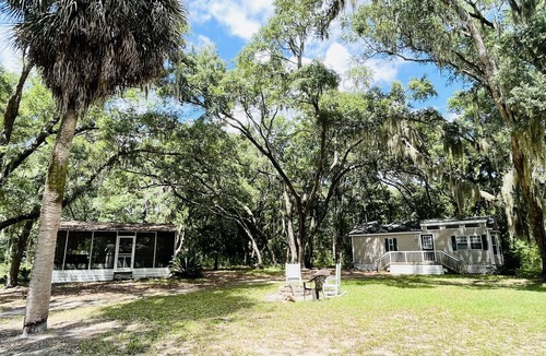 Saint Helena Island Cottage | Private Cottage next to Hunting Island State Park and 5 min from the beach