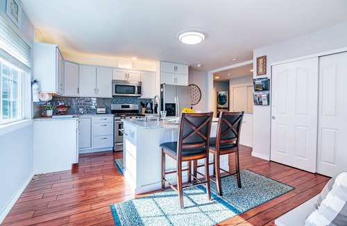 Eagle Cottage | Private Cottage - 1 BD, 1BA + Kitchen + TV Room - Eagle, ID