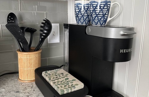 Eagle Cottage | Private Cottage - 1 BD, 1BA + Kitchen + TV Room - Eagle, ID