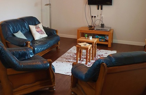 Aith House | Private cottage by the sea