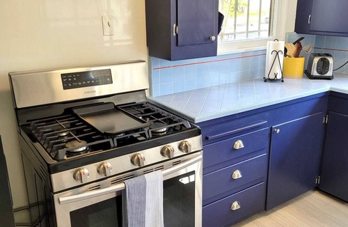 Harbor House | Private cottage close to SoFi, FiFa fans welcome!