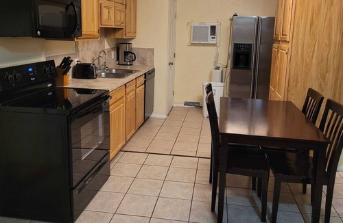 Seguin Cottage | Private cottage